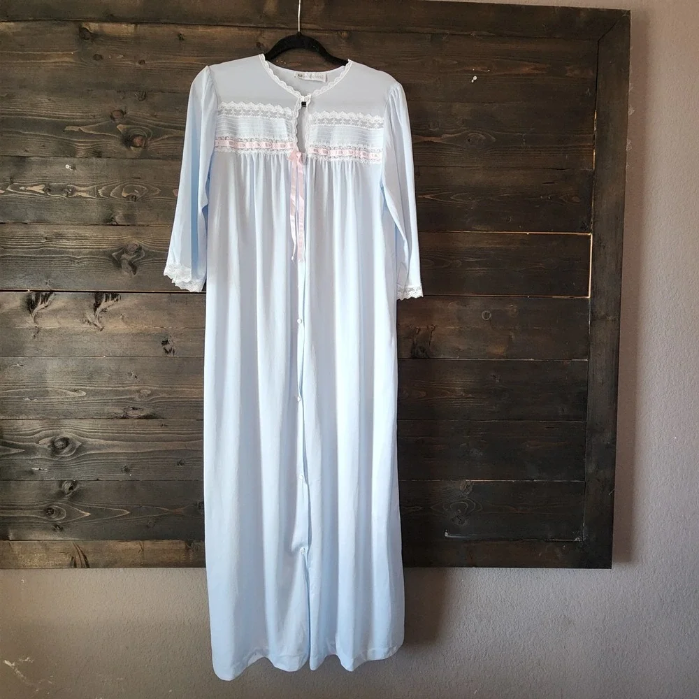 Vintage Vandermere Nightgown Size Small‎ Baby Blue Cottagecore Lace Satin Nylon
